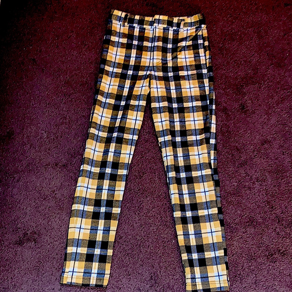 Yellow plaid slacks from Forever 21 size medium never worn .